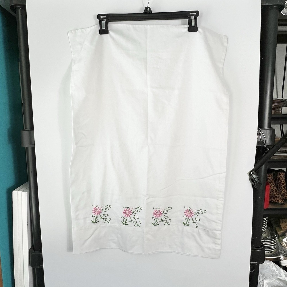 Vintage Hand Embroidered Kmart Standard Pillowcase‎ White Floral USA